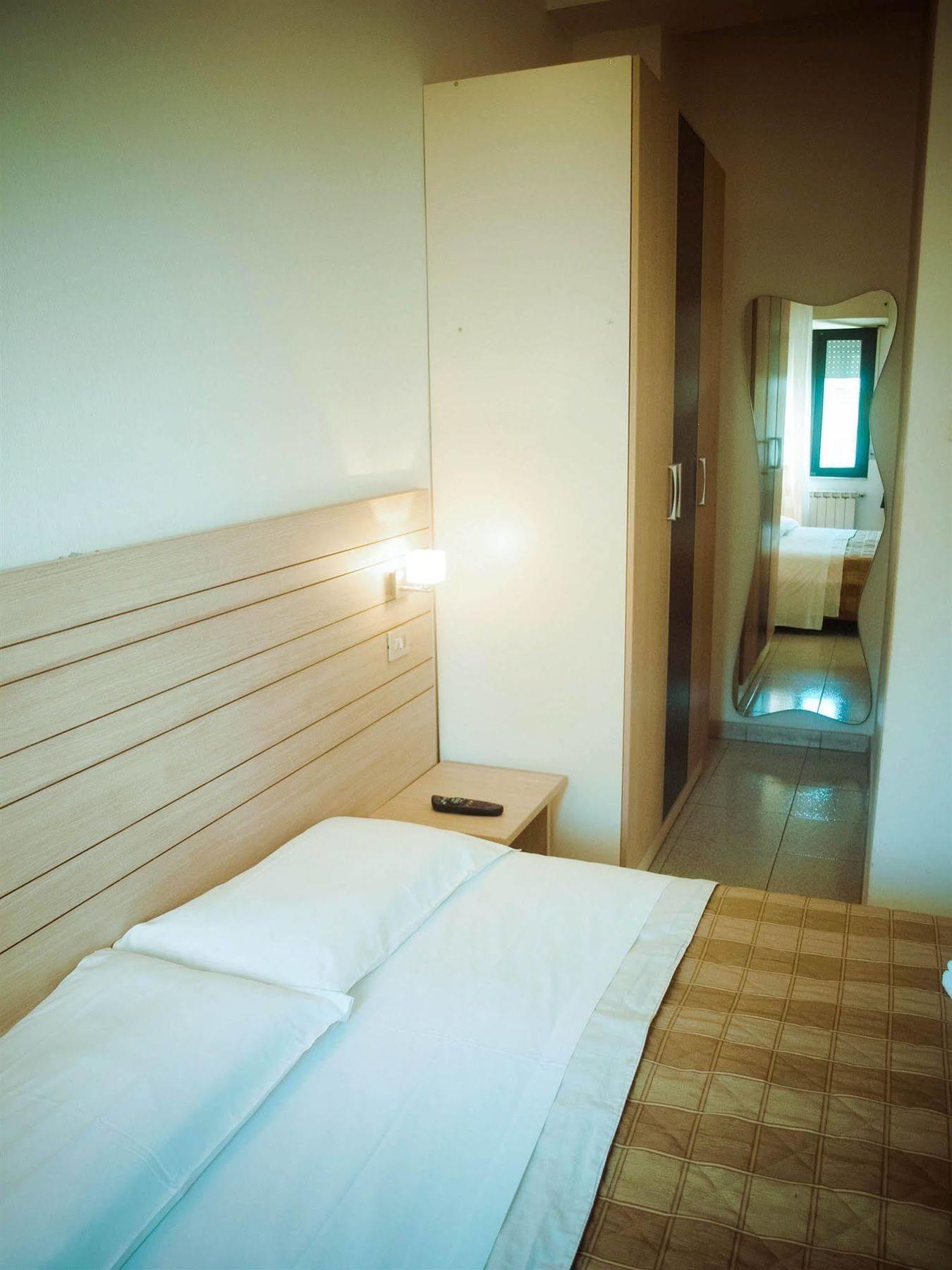 Residence Internazionale Римини Экстерьер фото